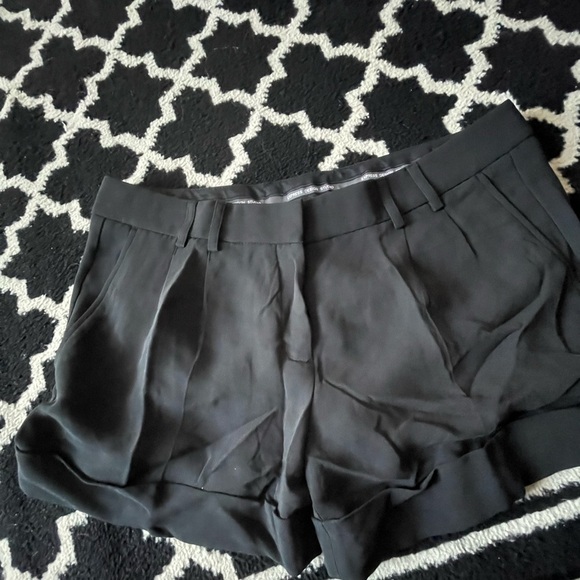 Express Pants - Express Shorts